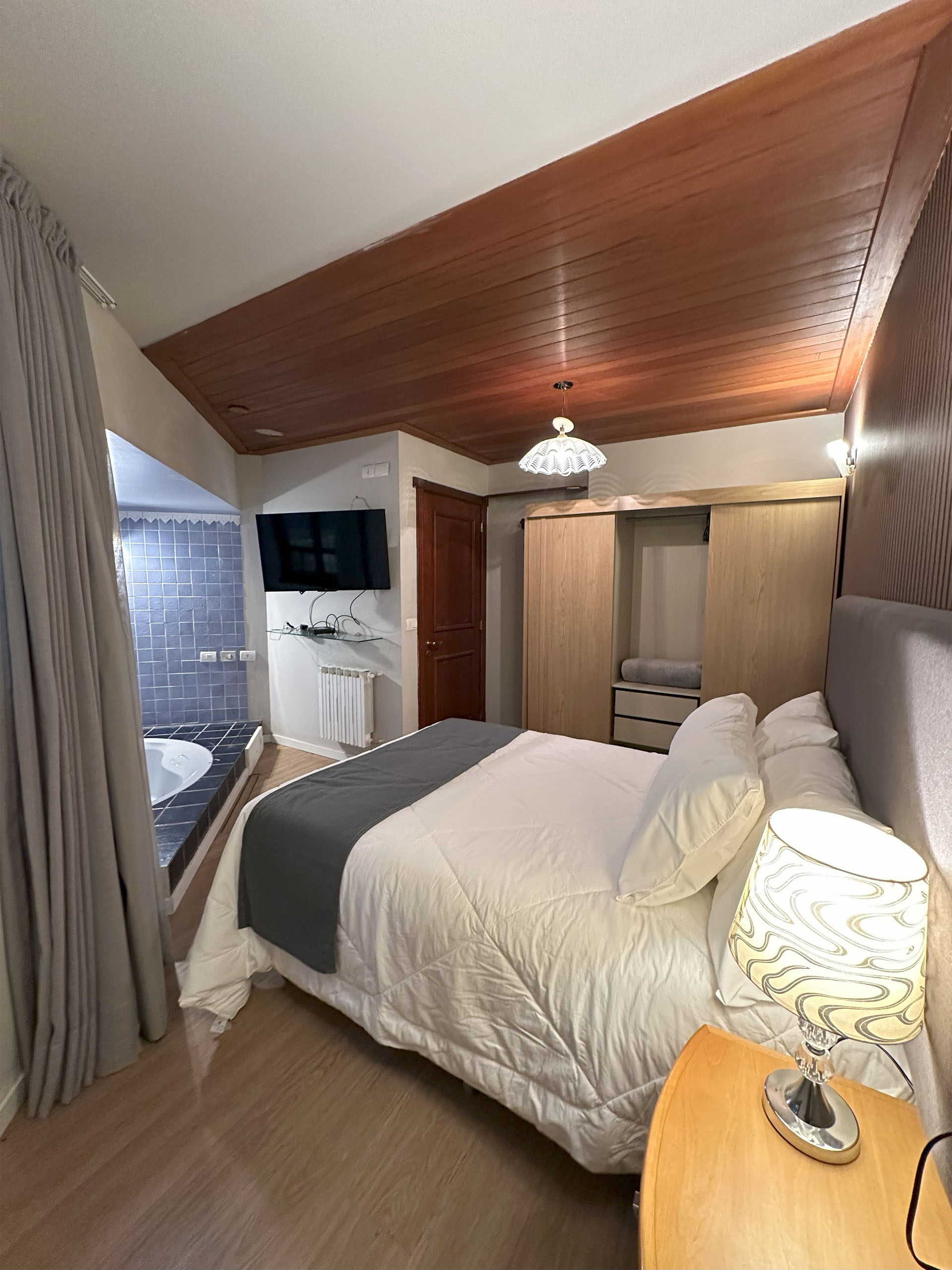 Suíte Master (com Hidro)